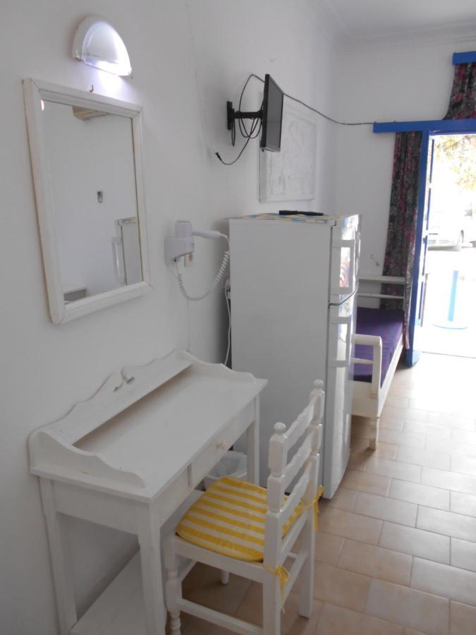 The Three Anchors Rooms Emporio  Exterior foto
